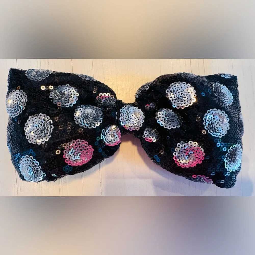 Official Disney Parks Minnie Mouse Oversized Sequin Bow Headband/Hair Accessory